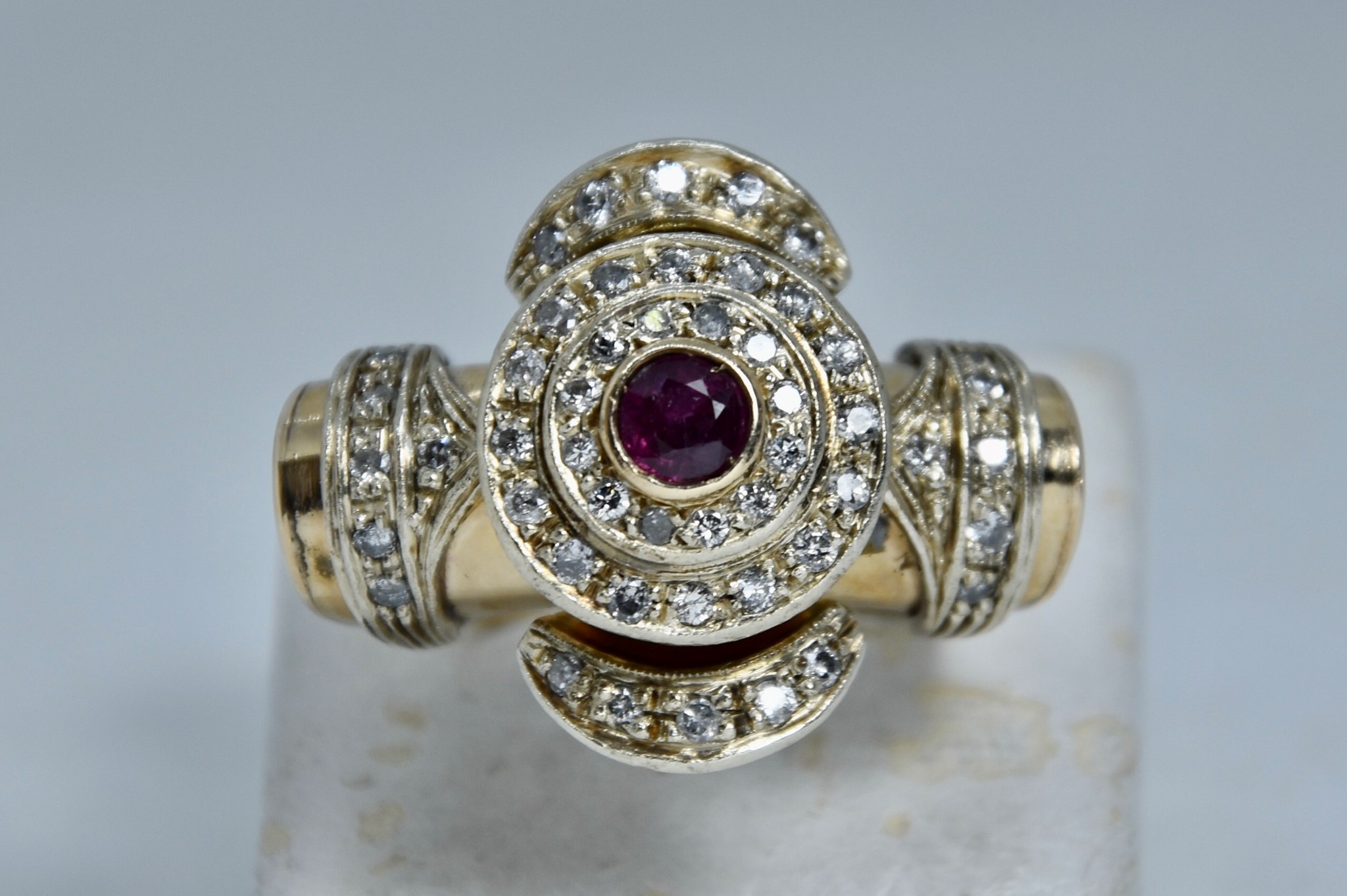 Immagine di ANELLO PONTE VINTAGE RUBINO E DIAMANTI